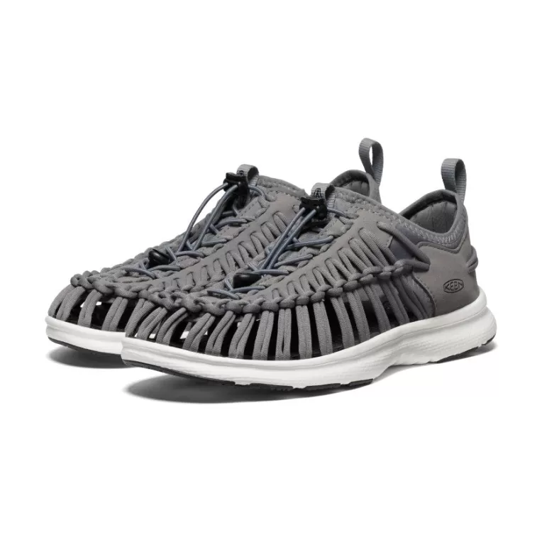 KEEN Sandals | Men's UNEEK O3 Sneaker Sandal   |  Steel Grey/Star White